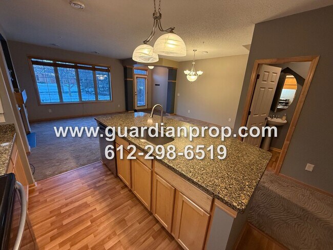 Building Photo - Townhouse in The Lakes of Blaine Available Now, Large Open Floor Plan, Loft Area, Front Patio