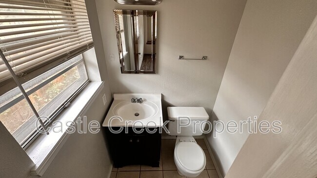 Building Photo - 5305 Brookdale Dr