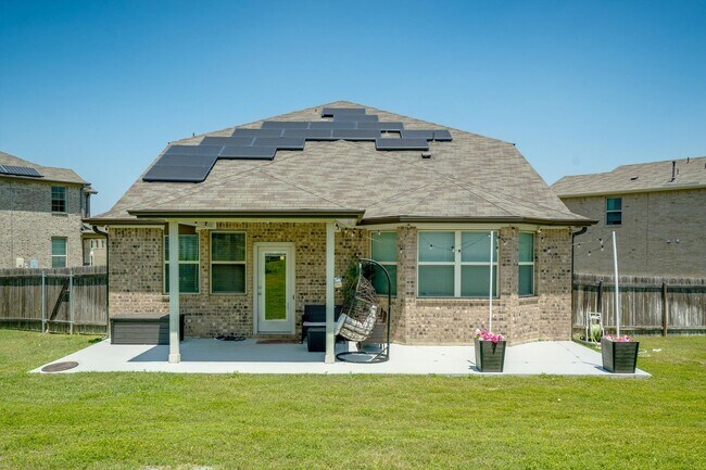 Building Photo - 2040 Hat Bender Lp