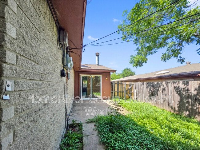 Building Photo - 616 Taylor Ct