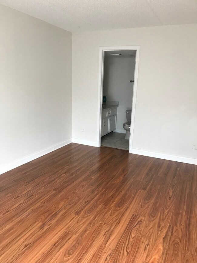 Building Photo - 15817 Orlan Brook Dr