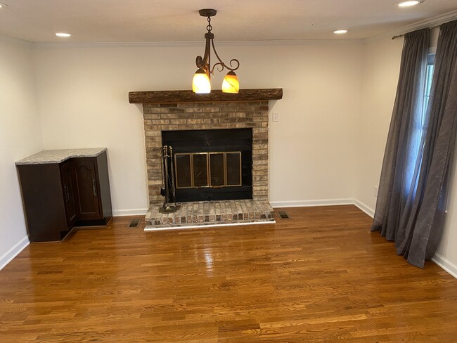 Dining/den room entrance from front door - 415 Wayne Duke Rd