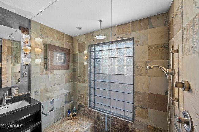 Building Photo - 3501 E Cannon Dr