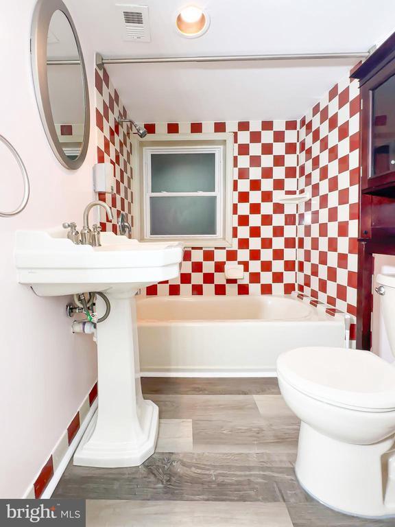 Building Photo - 532 Foxhall Pl SE