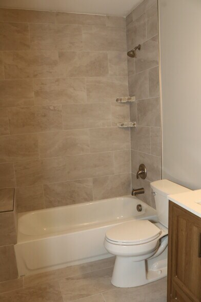 Guest Bathroom - 109 Wright Ter