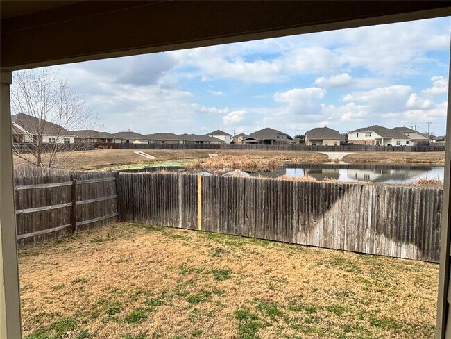 Building Photo - 128 Calomel Trl