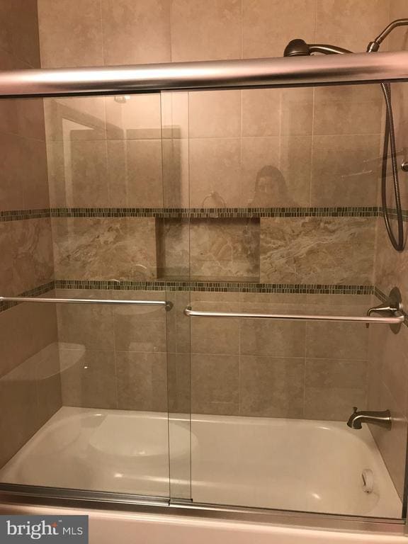 Building Photo - 10354 College Square