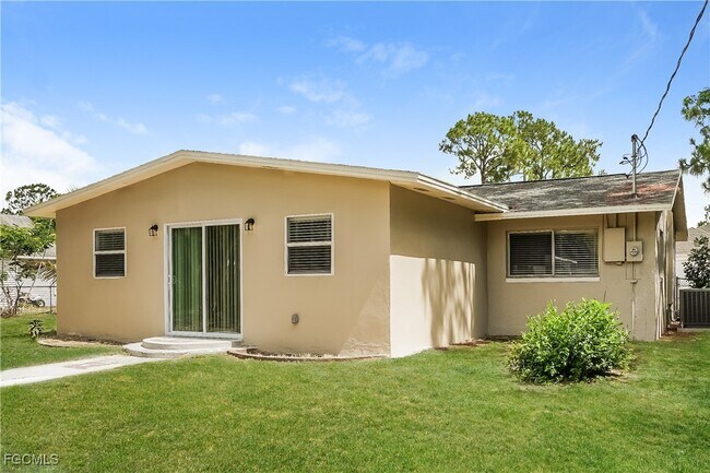 Building Photo - 5107 5th St W