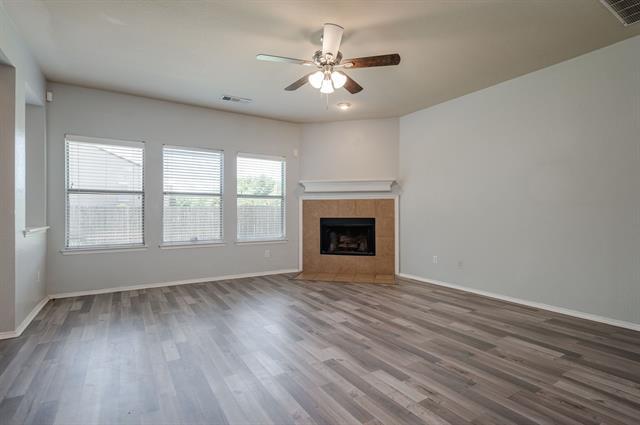 Building Photo - 3221 Kennedy Dr
