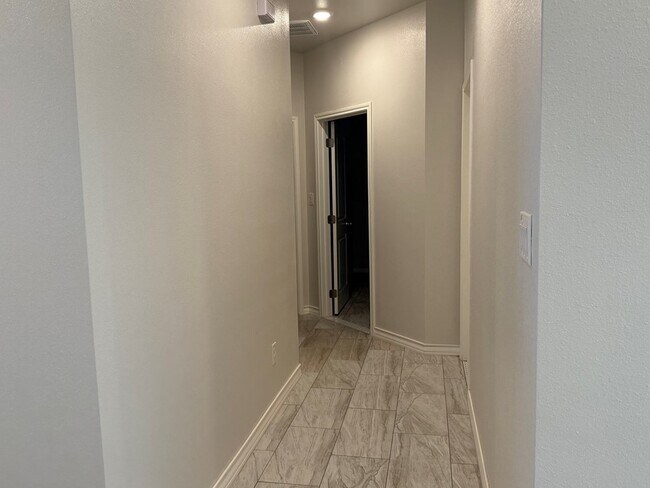 Building Photo - 11629 Sweetgum St