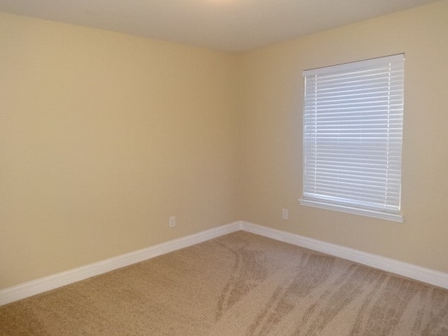 Building Photo - 1325 Sunray Dr