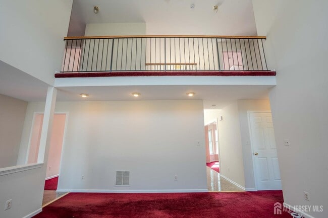 Building Photo - 27 Samantha Dr