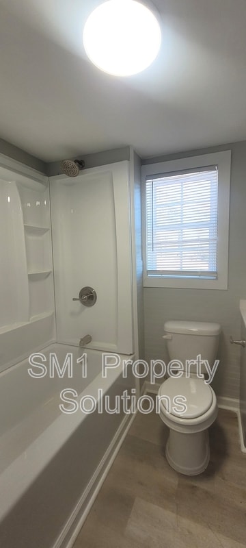 Building Photo - 4302 Hilltop Rd