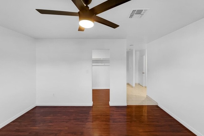 Building Photo - 8419 E Orange Blossom Ln