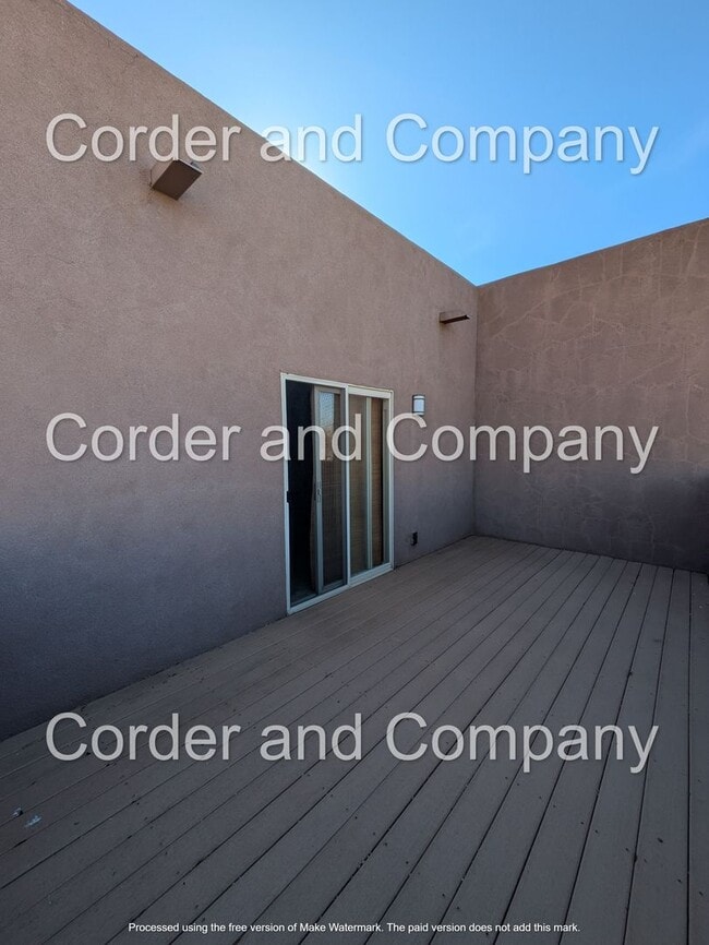 Building Photo - Massive 2 Story 3Bedroom 2.5 Bathroom, 2 Car Garage Townhouse at 1,838 Sq Ft.