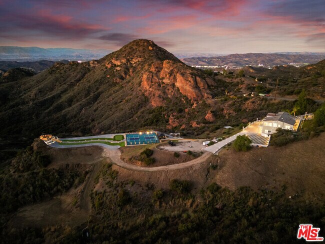 Building Photo - 265 Westlake Blvd