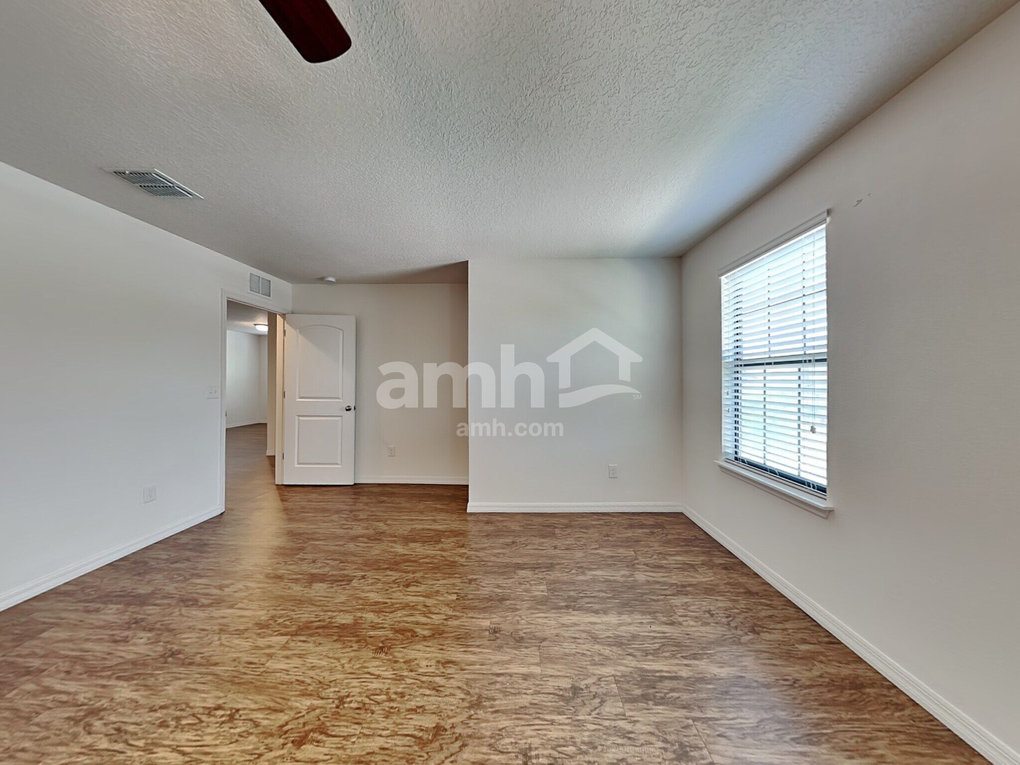 Building Photo - 11861 Thicket Wood Dr