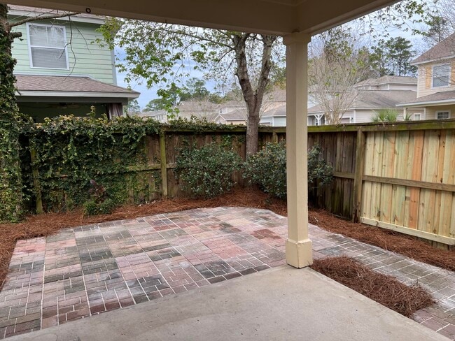 Building Photo - 8 Myrtle Oak Way