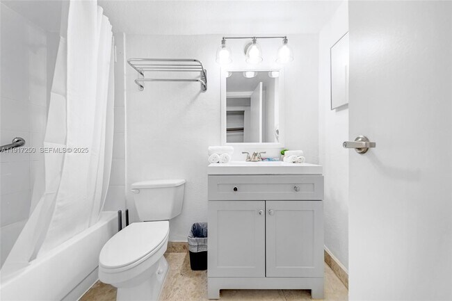 Building Photo - 19201 Collins Ave