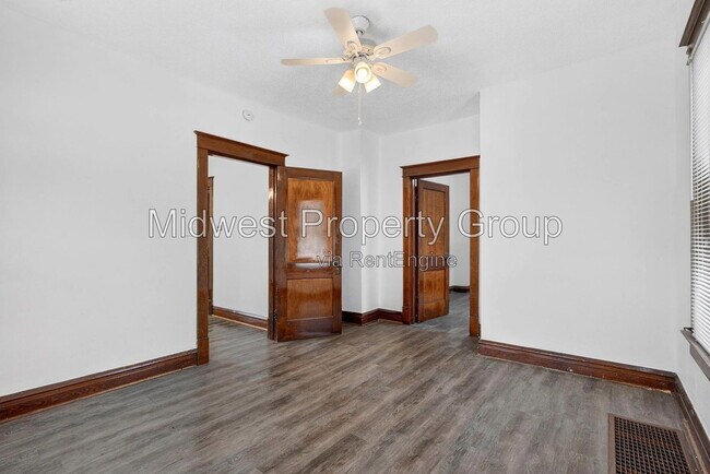 Building Photo - 1208 Verl Pl