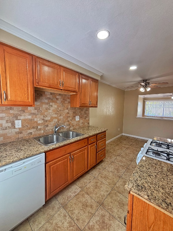 Building Photo - 7601 Wyoming St