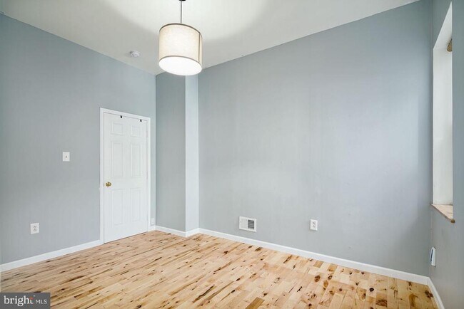 Building Photo - 1234 S 15th St