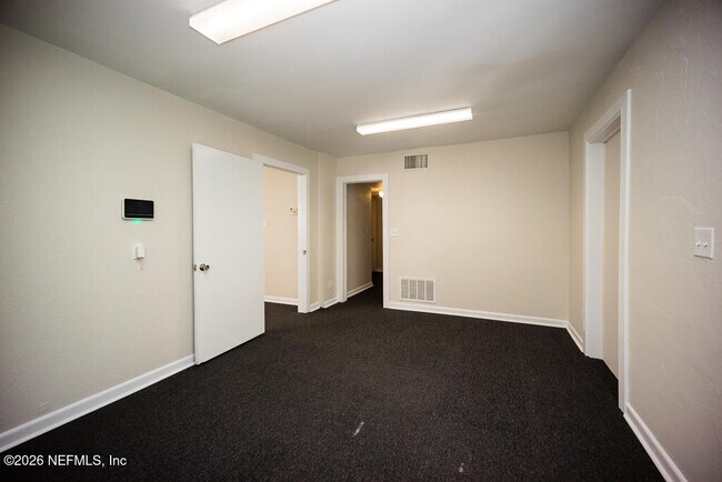 Building Photo - 1794 Rogero Rd