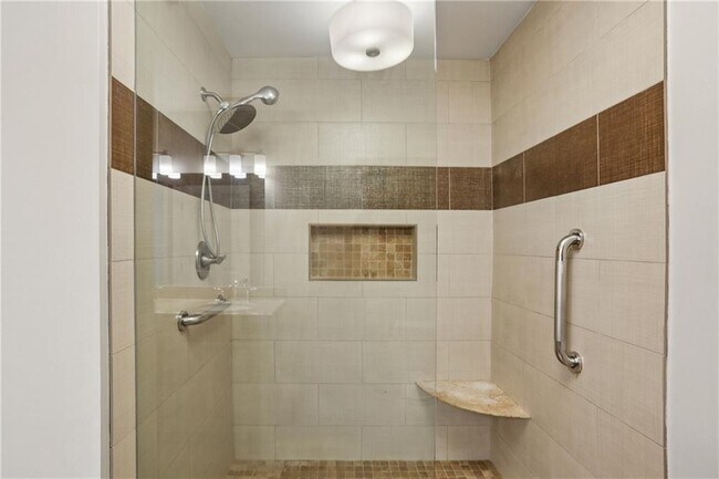 Building Photo - 800 Peachtree St NE