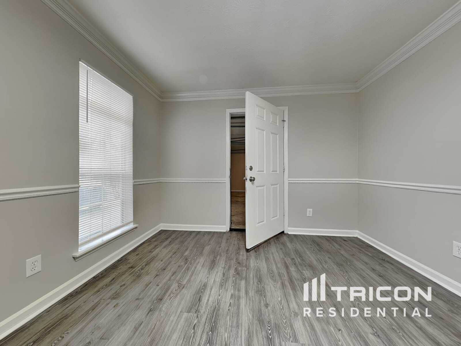 Building Photo - 5625 Longbow Dr