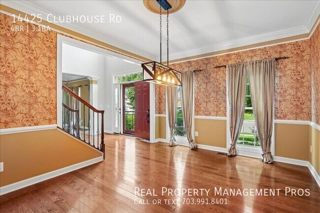 Building Photo - 14425 Clubhouse Rd
