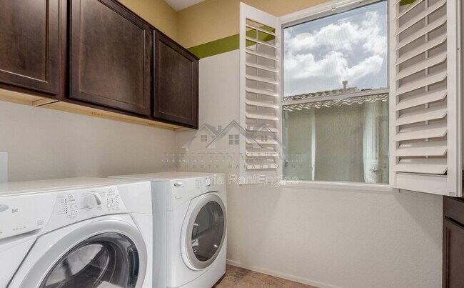 Building Photo - 4467 E Remington Dr