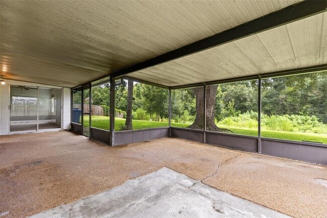 Building Photo - 629 Stillview Cir