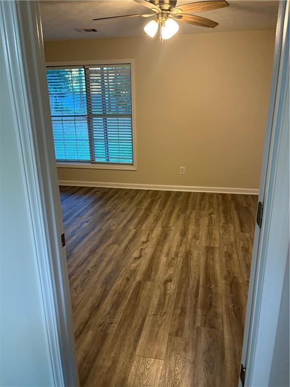 Building Photo - 2575 Hamilton Chase Run