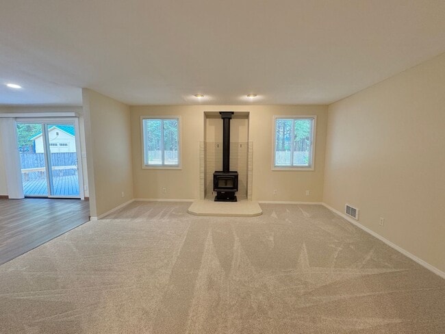 Building Photo - 3Bd/2Ba Carnation Home