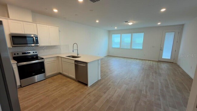 Building Photo - 4568 ORCHARD VIEW Aly
