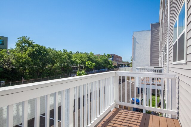 Building Photo - Stunning and Spacious Duplex in Brookland w/ Parking!