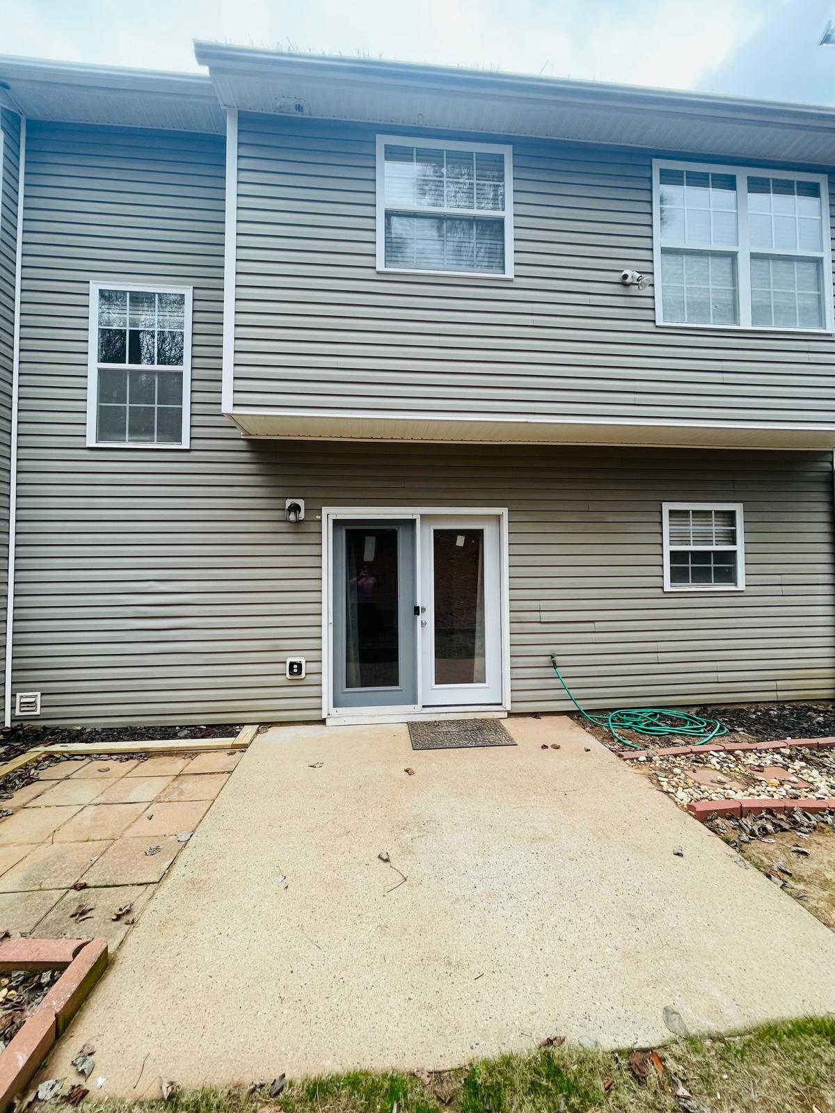 Building Photo - 3709 Hutchinson Trace Dr