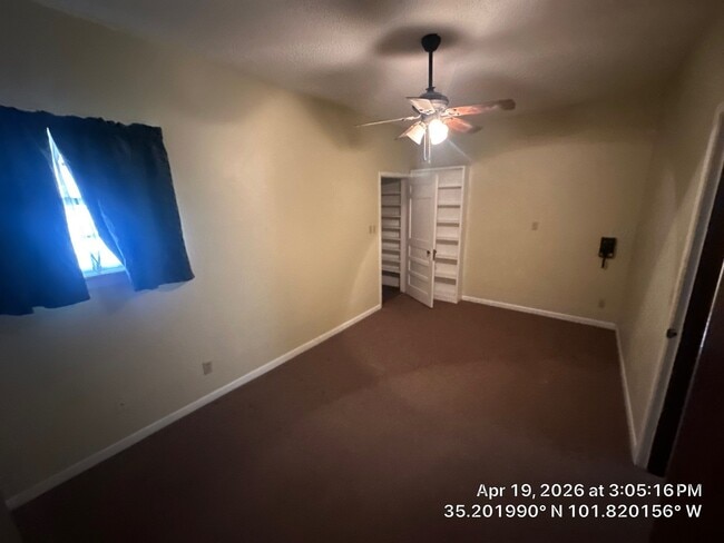 Building Photo - 901 S Roberts St