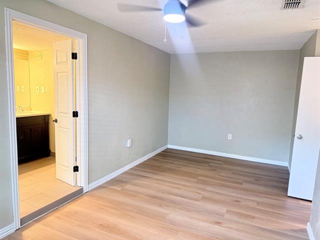 Building Photo - 2104 Sunrise Trail