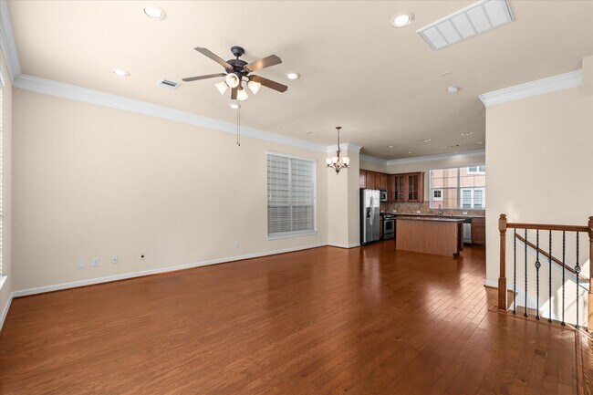 Building Photo - 3318 Clearview Villa Way