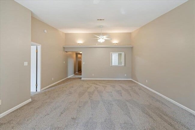 Building Photo - East Tallahassee Brick Townhome With One Car Garage