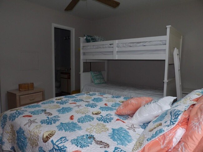 Building Photo - 1100 Possum Trot Rd