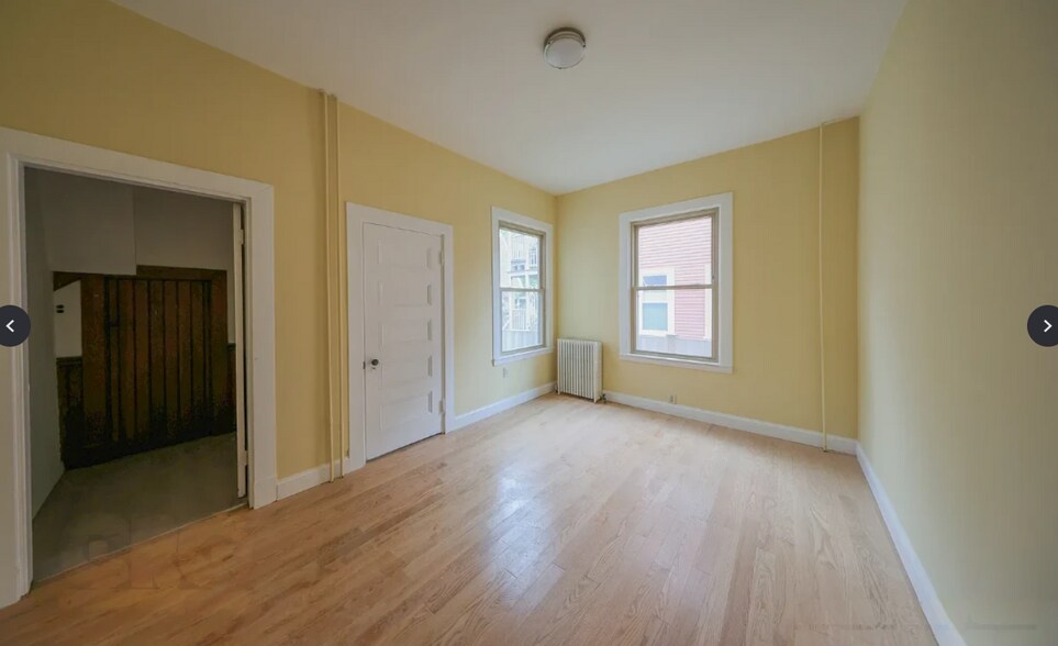 Building Photo - 22 Grand View Ave