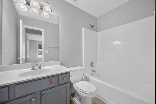 Building Photo - 530 Sterling Pointe Ct NW
