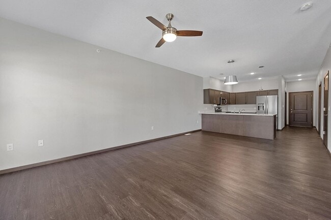 Building Photo - End Unit Townhome Just Blocks Away From Do...