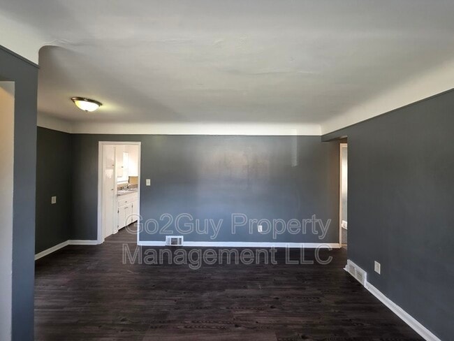 Building Photo - 22431 Lyndon St