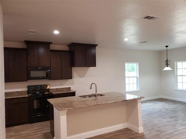 Building Photo - 3720 Washington St