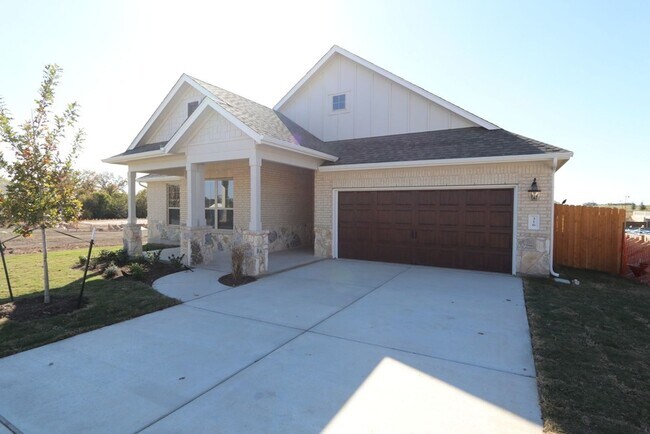 Building Photo - $500 OFF 1 MO RENT!!-Bigger and Better than the rest!