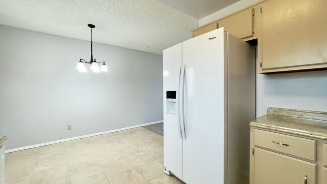 Building Photo - Exceptional Family Home in Fountain, CO - ...