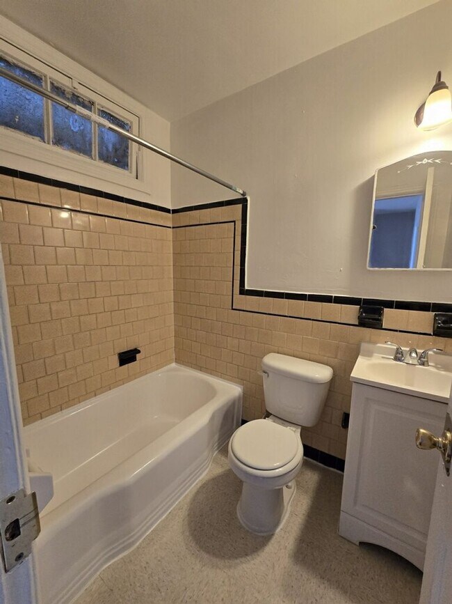 Building Photo - 3308 East Capitol St NE